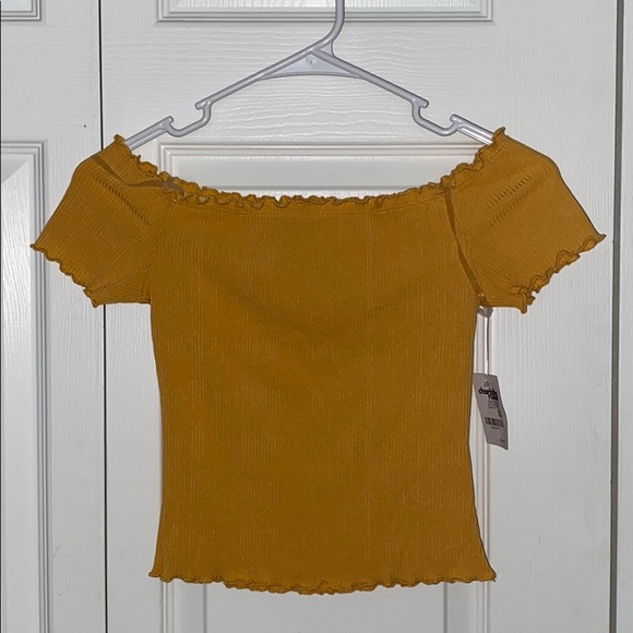 Off the Shoulder Top - Picture 1 of 2